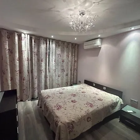 Sunny Luxury Apartament *